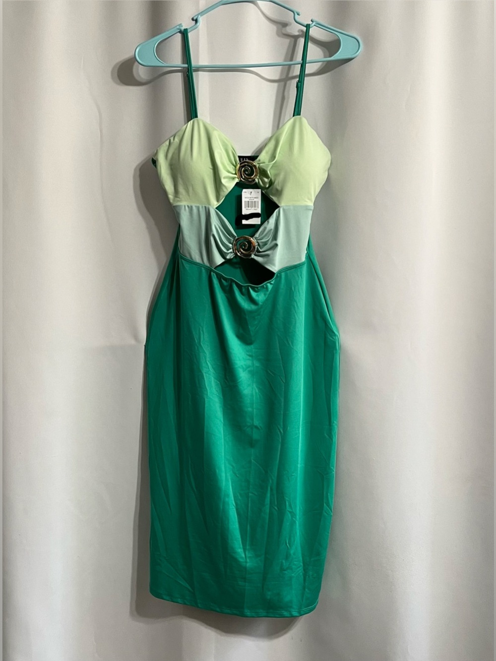 Julia by Love J colorblocked cutout midi dress size M